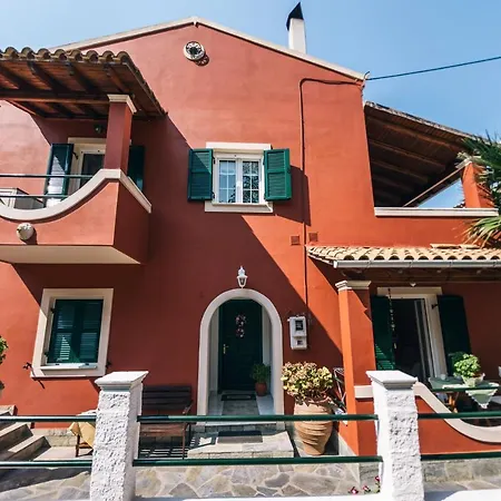 Anna Near The アギオス・ゴルディオス